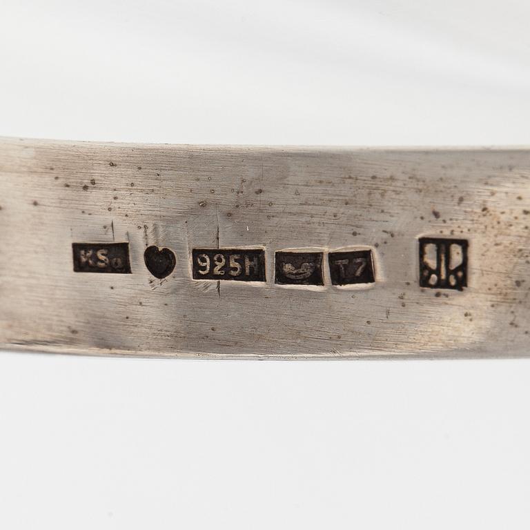 Kaulaketju ja rannekoru, viistehiotut vuorikristallit, hopeaa, Kaunis Koru 1972.