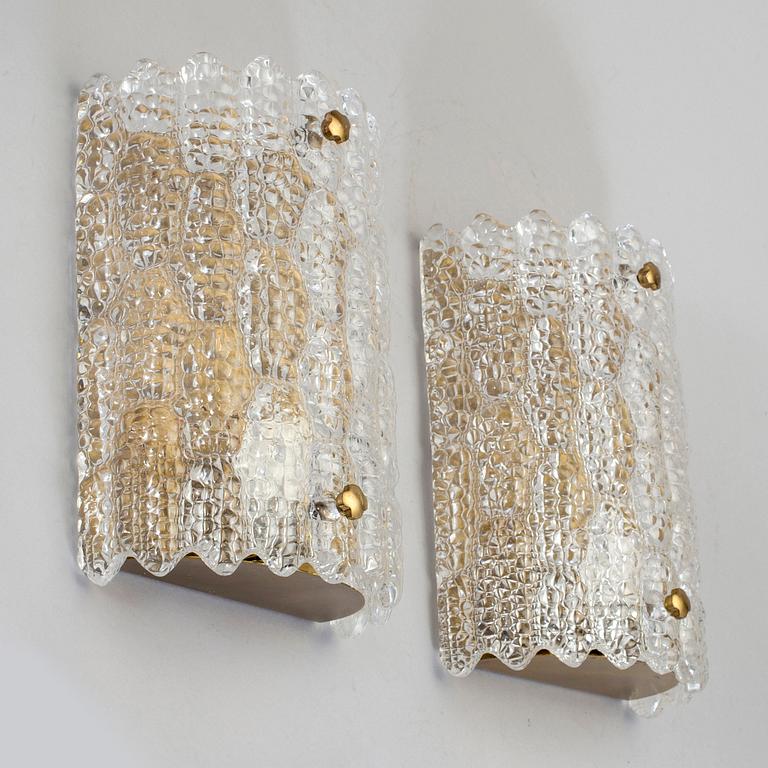 VÄGGLAMPOR, 1 par, glas, Carl Fagerlund, Orrefors, 1900-talets andra hälft.