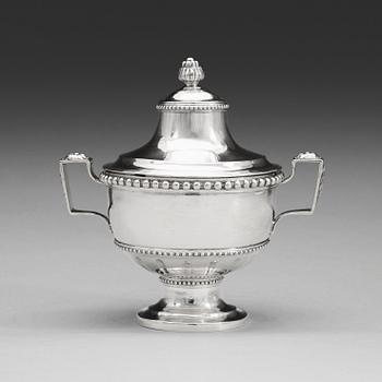 903. A Swedish 18th century silver sugar bowl and cover, mark of Arvid Floberg, Stockholm 1783.