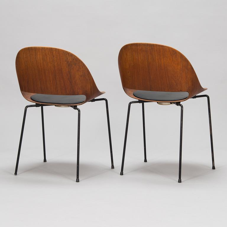 Leon Stynen, after, a pair of 1950s 'Combi' chairs manufactured by Sope Sopenkorpi Finland.