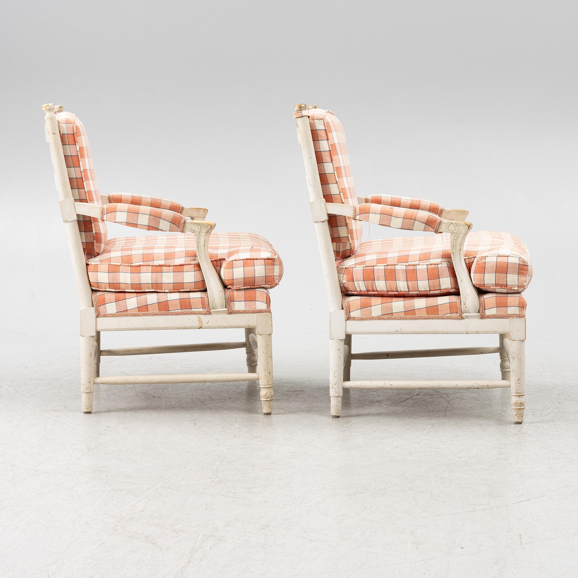 Karmstolar, ett par, gustaviansk stil, sk Gripsholmsfåtöljer. 1900-tal.