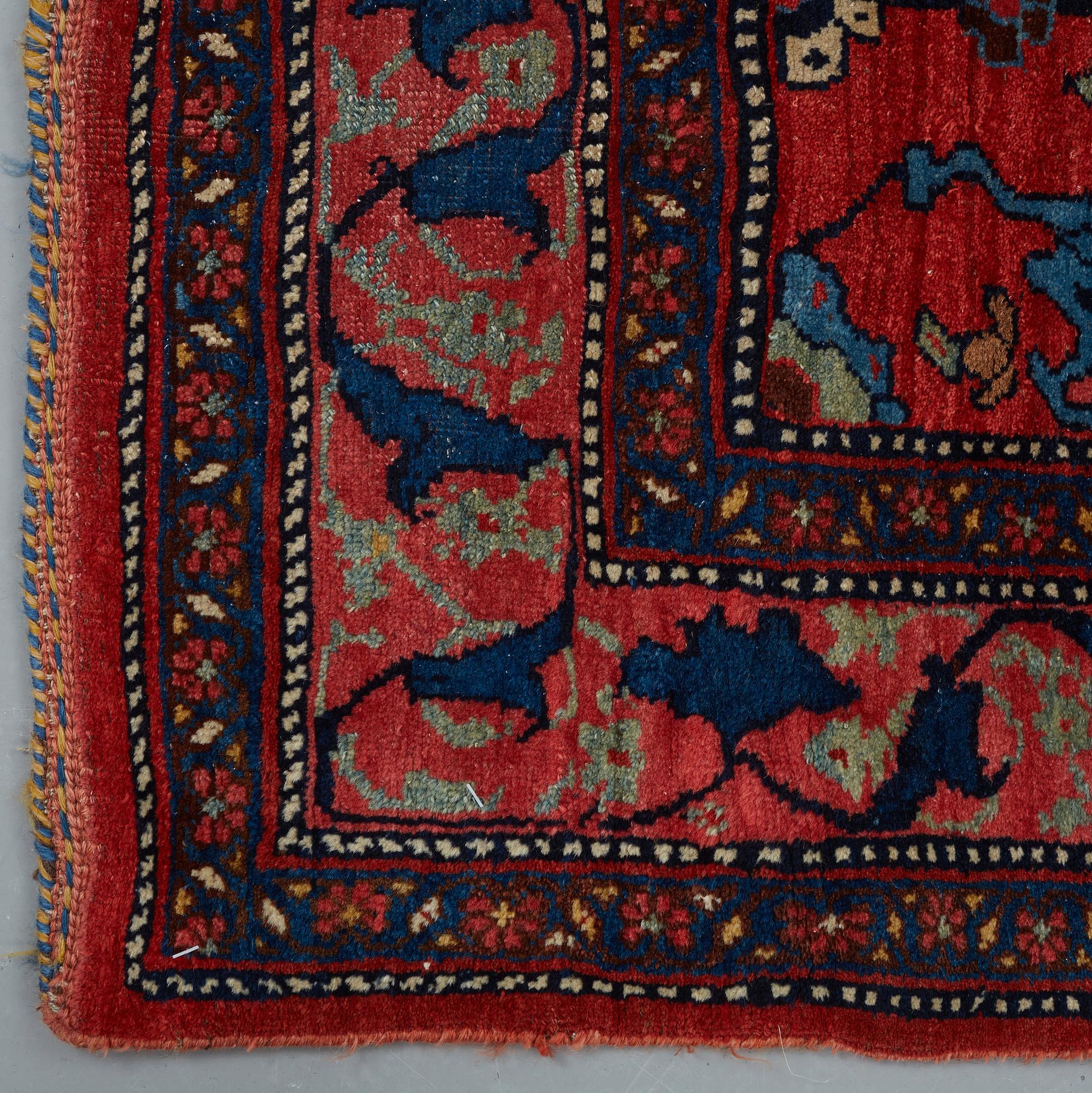 MATTA, semiantik Bidjar, ca 203 x 144,5 cm (samt kortsidorna med 2,5 respektive 3 cm slätväv).