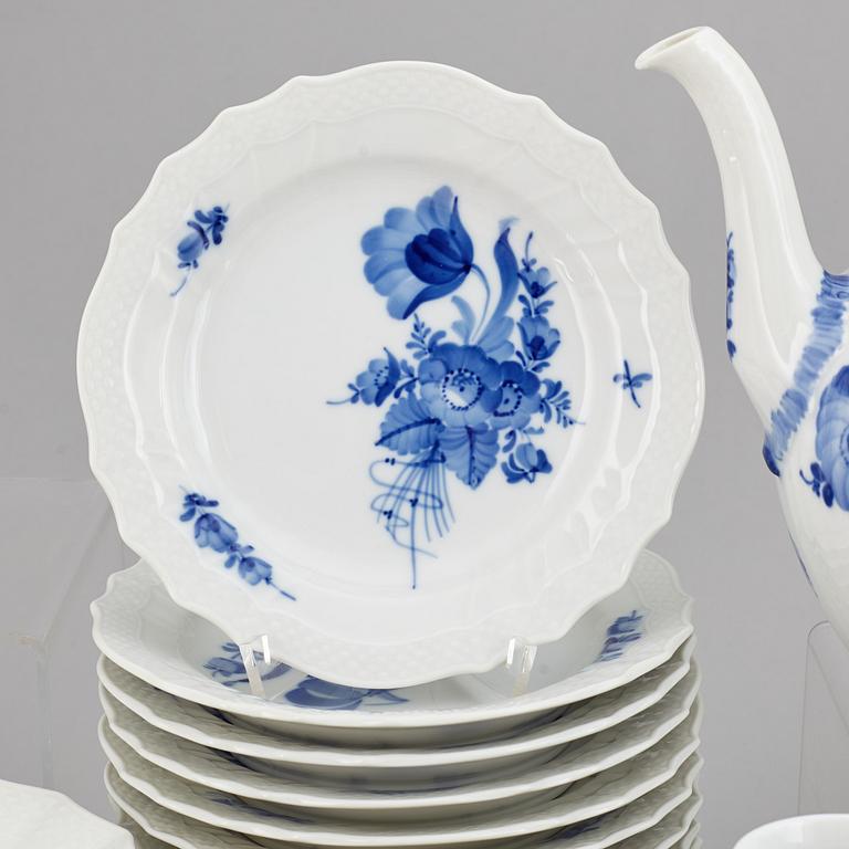 ROYAL COPENHAGEN, a 'Blå Blomst' part coffee and tea service, Denmark (62 pieces).