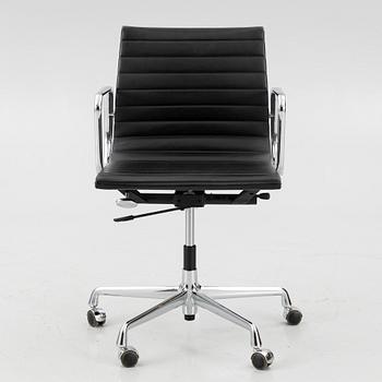 Charles & Ray Eames, an office swivel chair, "EA117", Vitra.