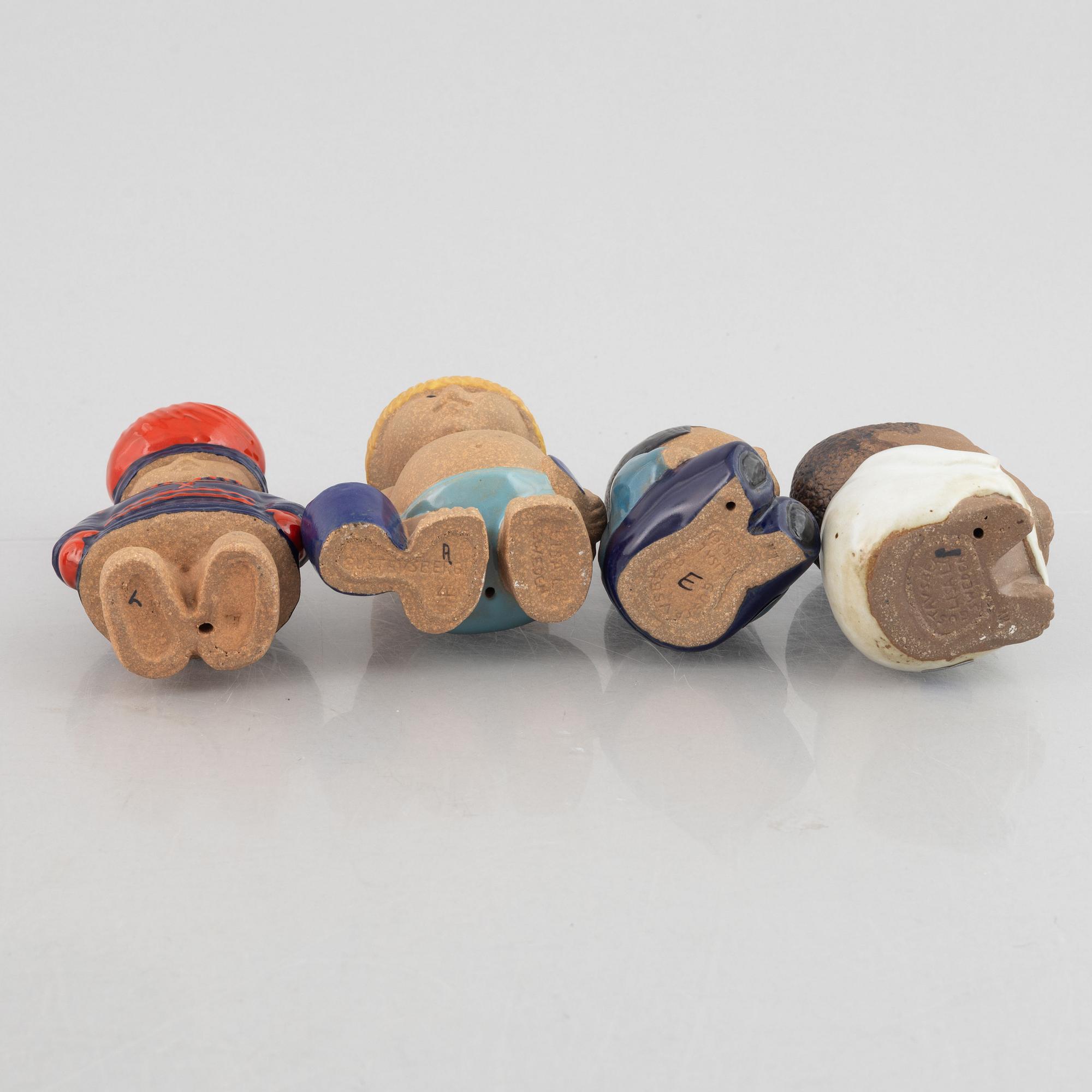 Lisa Larson, figuriner, 8 st, stengods, Gustavsberg, ur serien "All världens barn".