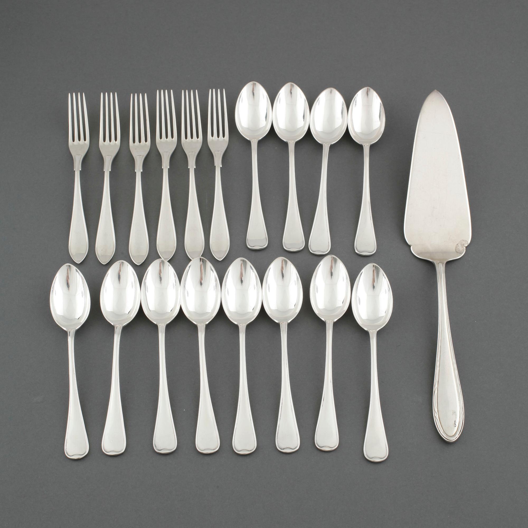19 pieces of silver cutlery, first half of/mid 20th century.