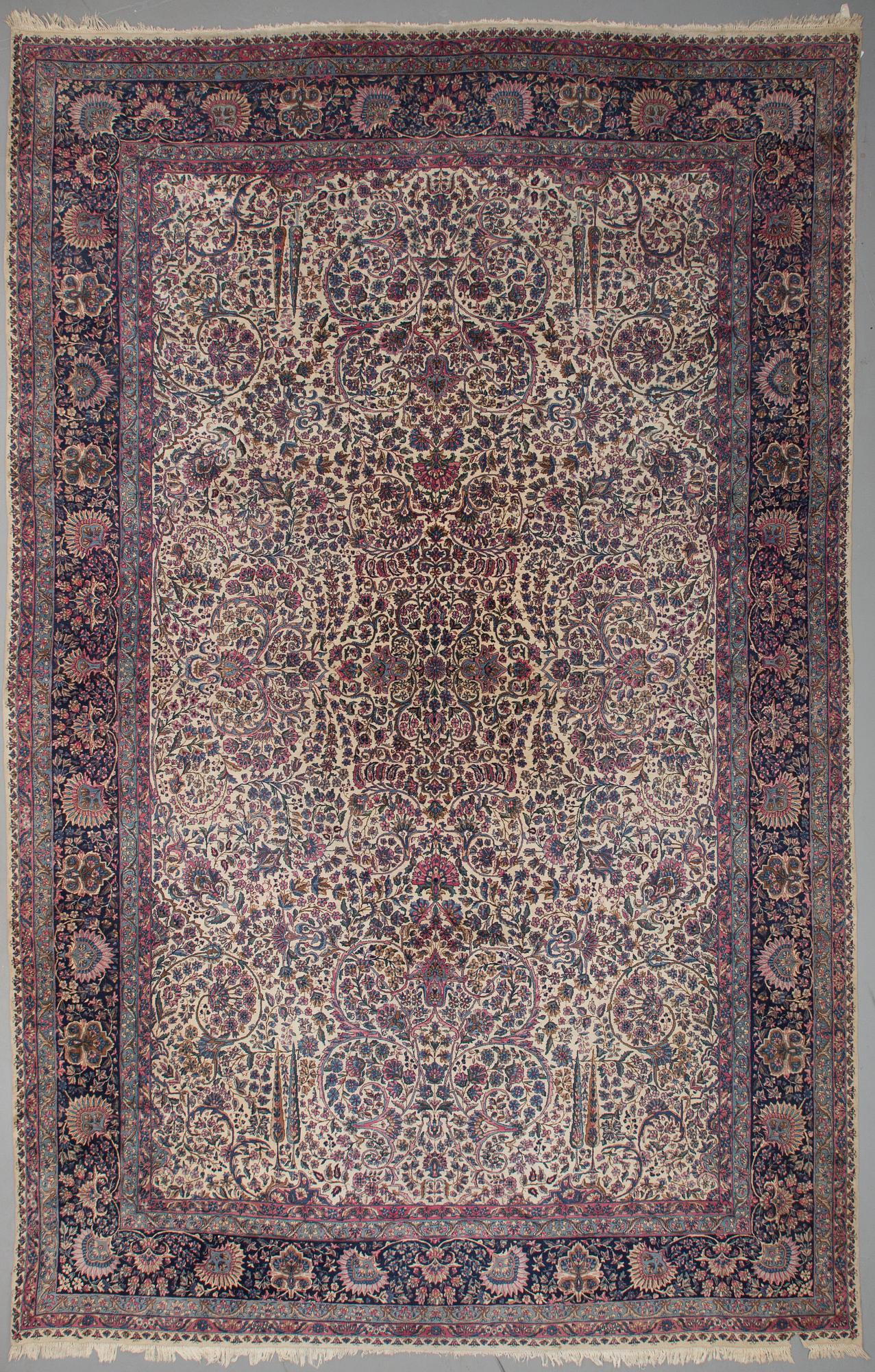 MATTO, a semi-antique Kerman, ca 601 x 387 cm.