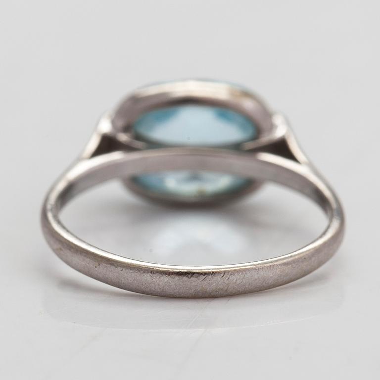 Ring, 14K vitguld och topas.