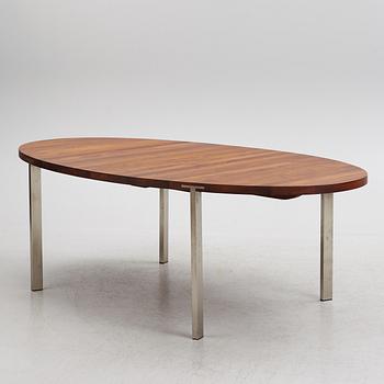 Nissen & Gehl, a 'GM 2152' dining table, Naver Collection/Gramrode Furniture Factory, Denmark, 2005.