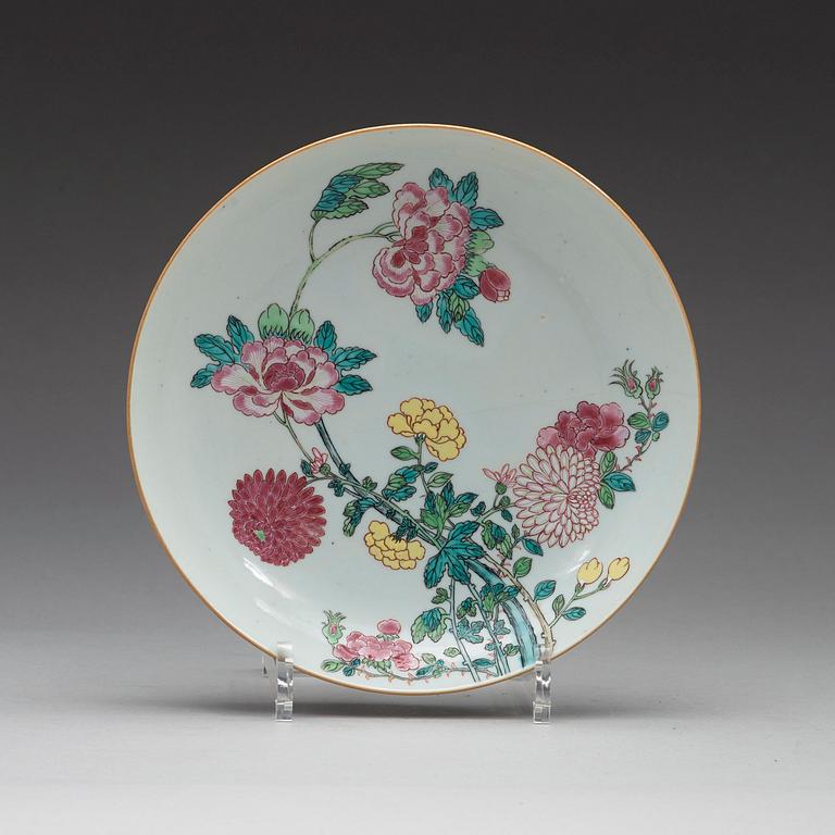 FAT, porslin. Qingdynastin, 1700-tal med Johanneummärke N=176. I.