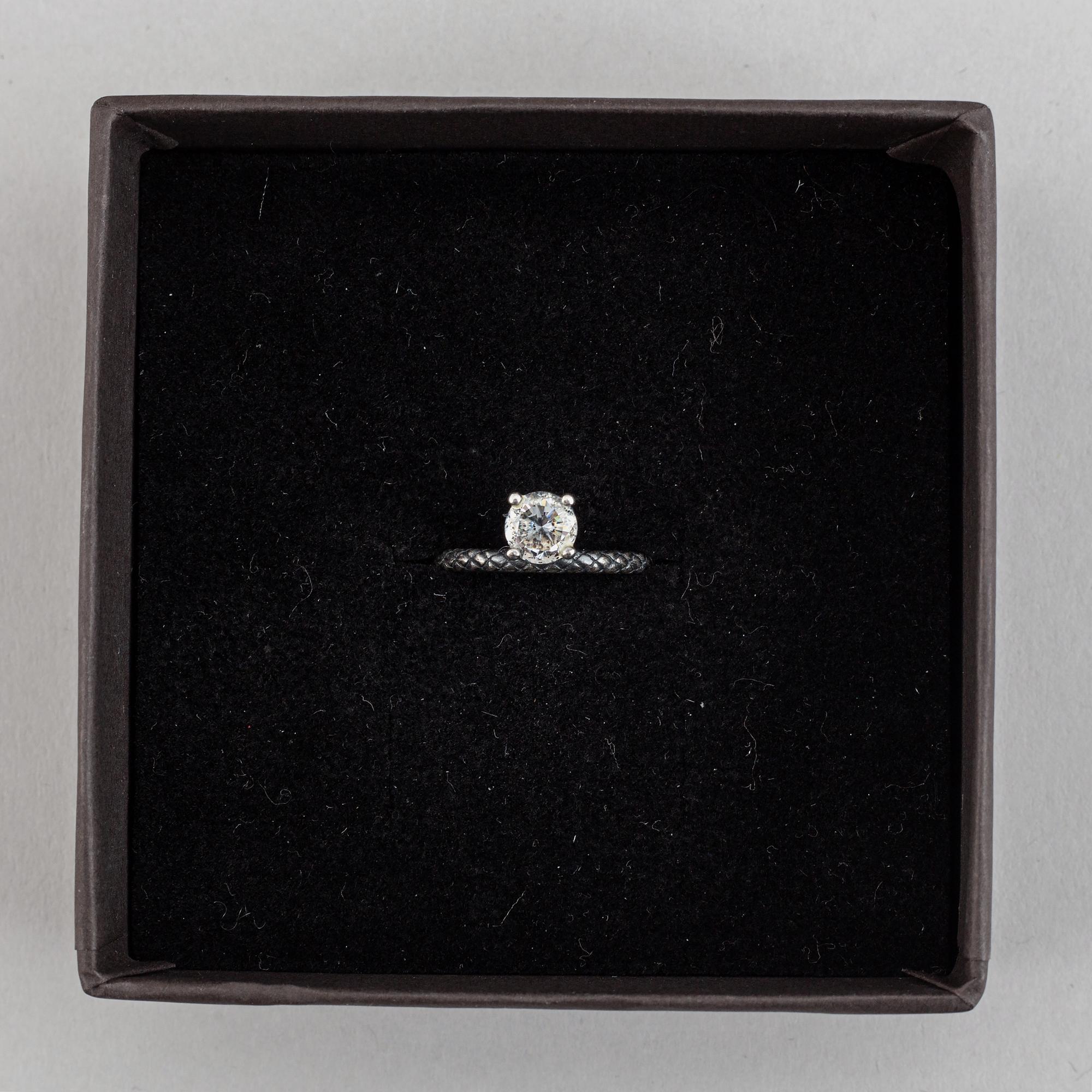 Bottega Veneta, ring och örhängen, sterlingsilver, Italien.