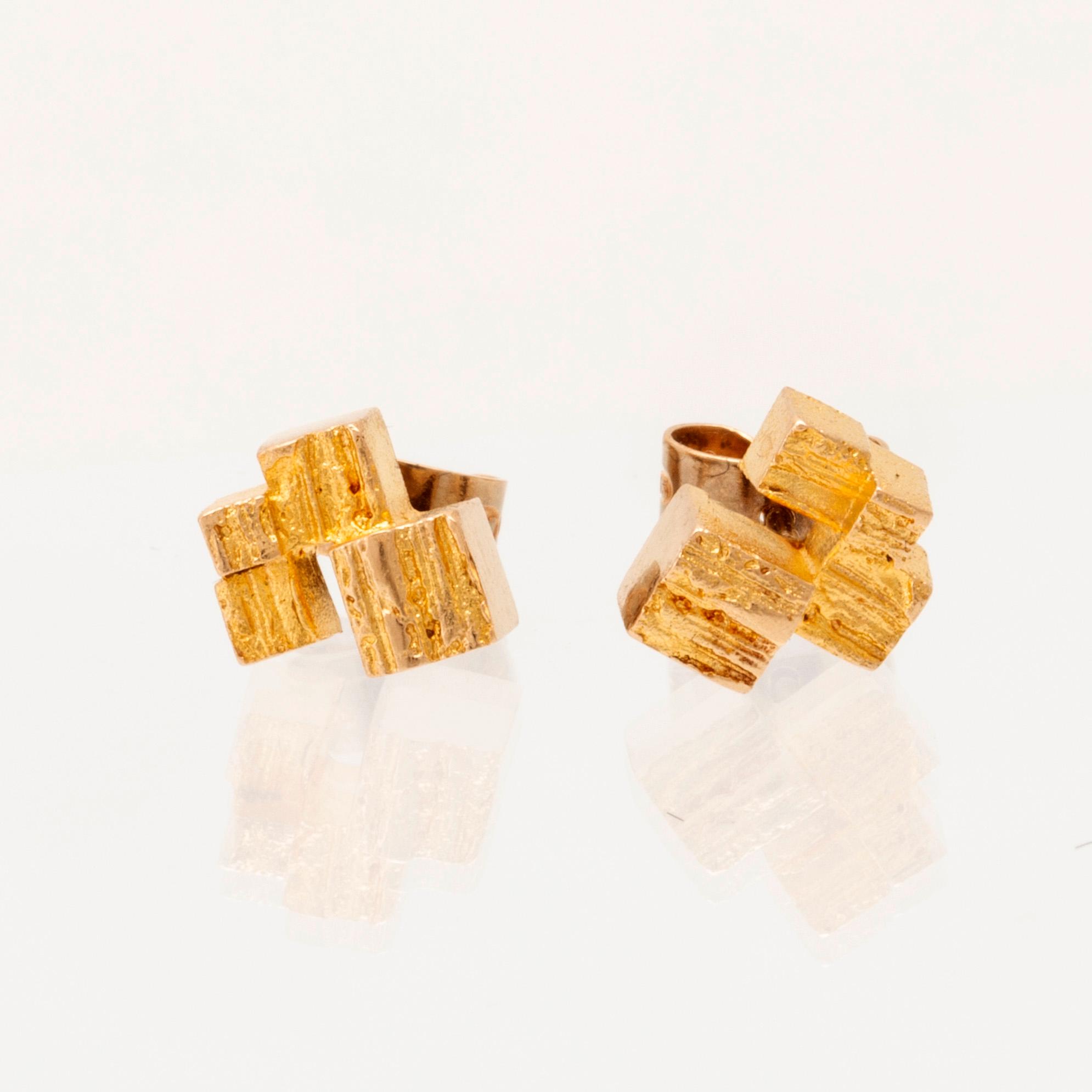 Björn Weckström, earrings "Kultatornit/Gold Turrets" 14K gold, Lapponia 1967.