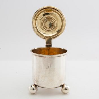 Dryckeskanna Barock-stil silver K Andersson Stockholm 1904.