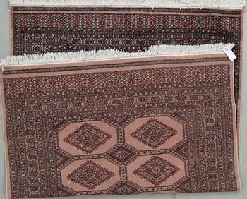 MATTA, Tekke Bochara. Ca 142 x 211 cm.