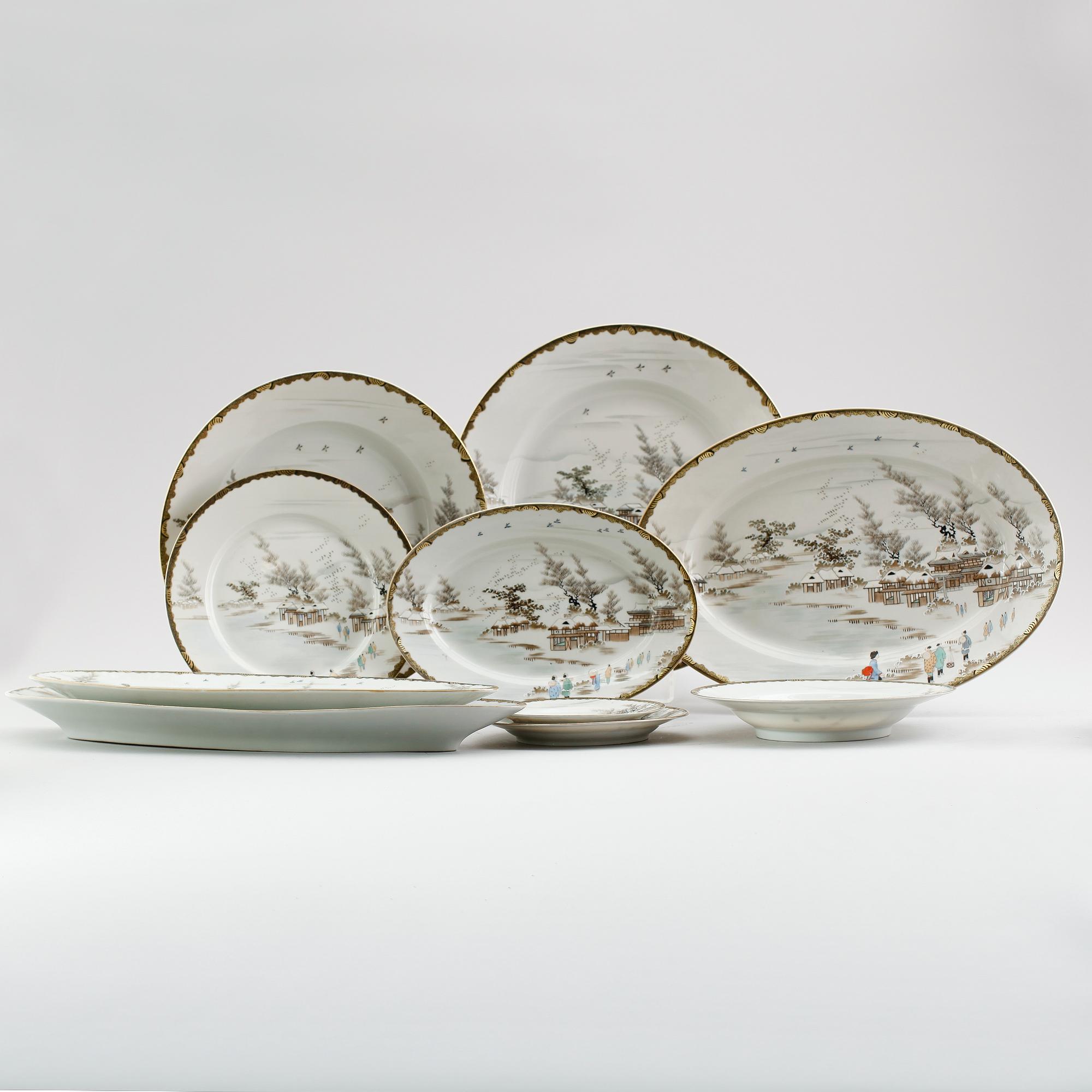 MATSERVIS, 45 delar, porslin, Japan, 1900-talets första hälft.