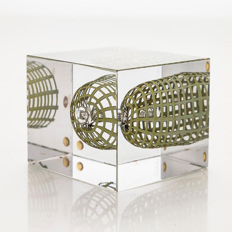 Oiva Toikka, årskub, signerad Oiva Toikka, Nuutajärvi 2002, numrerad 109/2000.