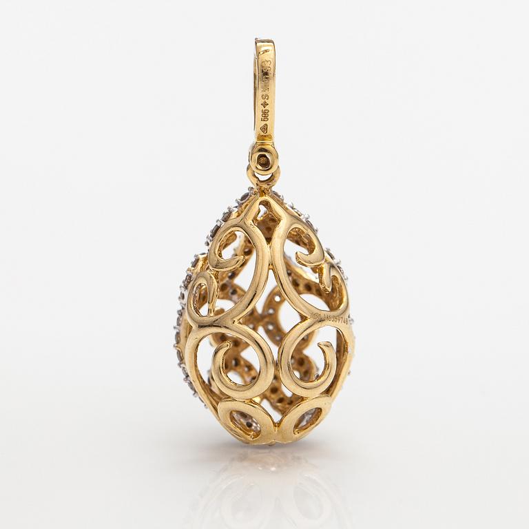 A 14K gold egg-shaped pendant with diamonds ca. 0.53 ct in total. With IGI certificate number.