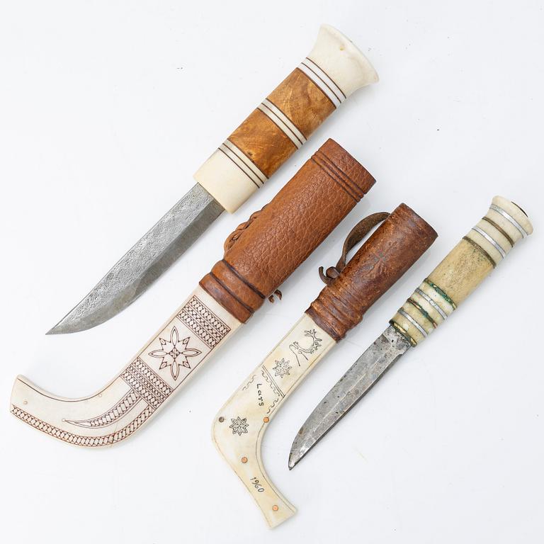 Two Half-horn knives, unidentified craftsmen, one signed NL (LN).