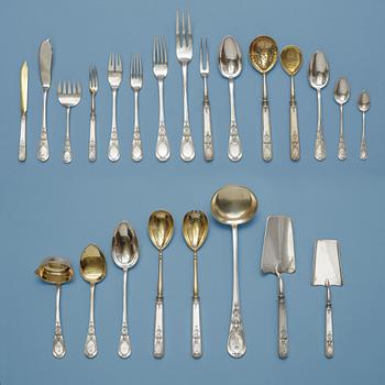 883. A Fabergé 20th century parcel-gilt set of 208 picece cutlery, Moscow 1908-1917. Imperial Warrant.