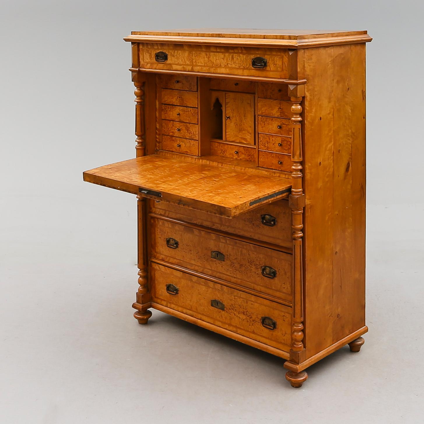 CHIFFONJÉ, 1800-talets andra hälft.