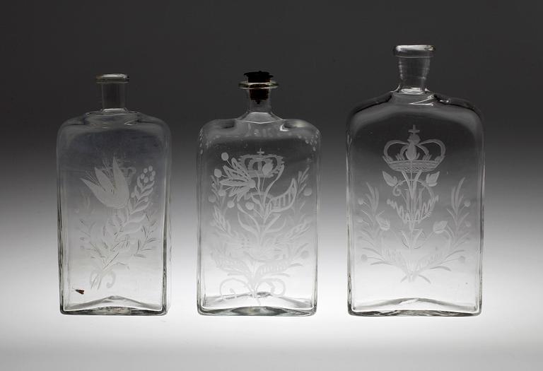 KARAFFER, 3 st, glas, 1800/1900-tal.