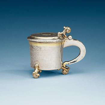 966. A Swedish 18th century parcel-gilt tankard, makers mark of Bengt Collin, Uppsala (1699-1755).