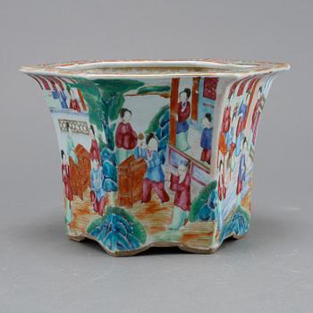 YTTERFODER, porslin, Kina, 1800-talets slut.