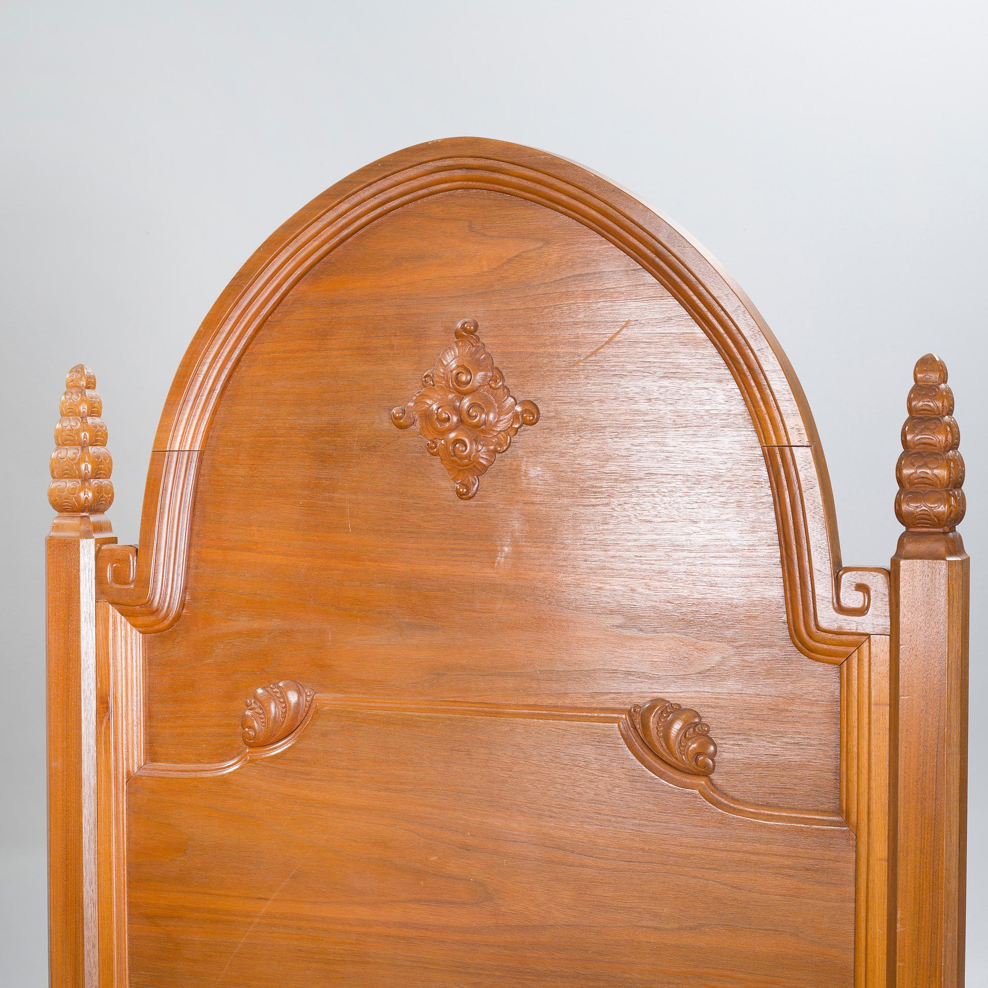 CARL CHRISTIAN CHRISTENSEN, a pair of jugend beds, signed and dated 1919.