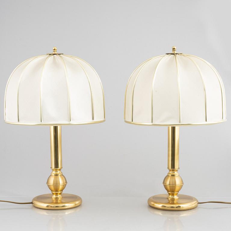Table lamps a pair, attributed to Zuccoli, period.