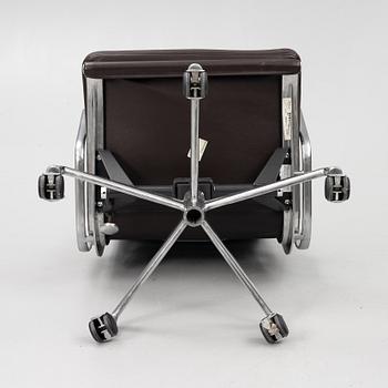 Charles & Ray Eames, kontorsstol, "Soft Pad Chair EA 219, high backrest", Hermen Miller, 2000-tal.
