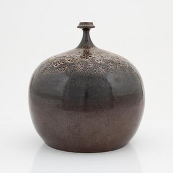 Yngve Blixt, vas, stengods, Höganäs, daterad 1972.