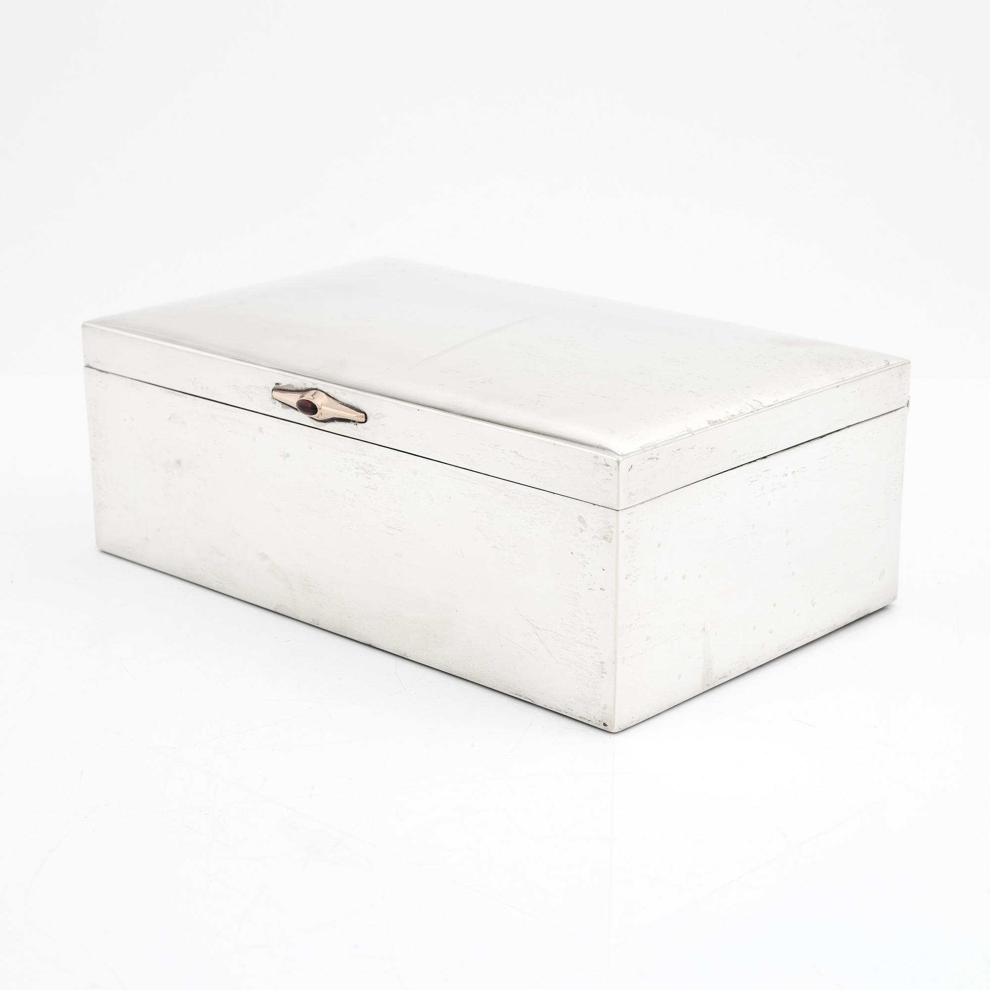 K. Anderson, cigarettskrin, silver, Stockholm, 1907.