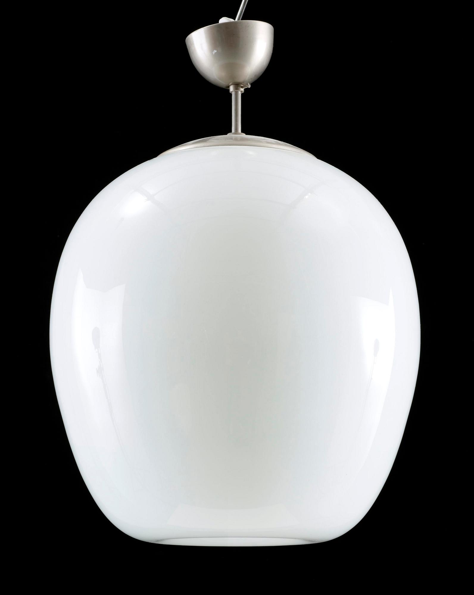 TAKLAMPA, glas, 1900-talets andra hälft.