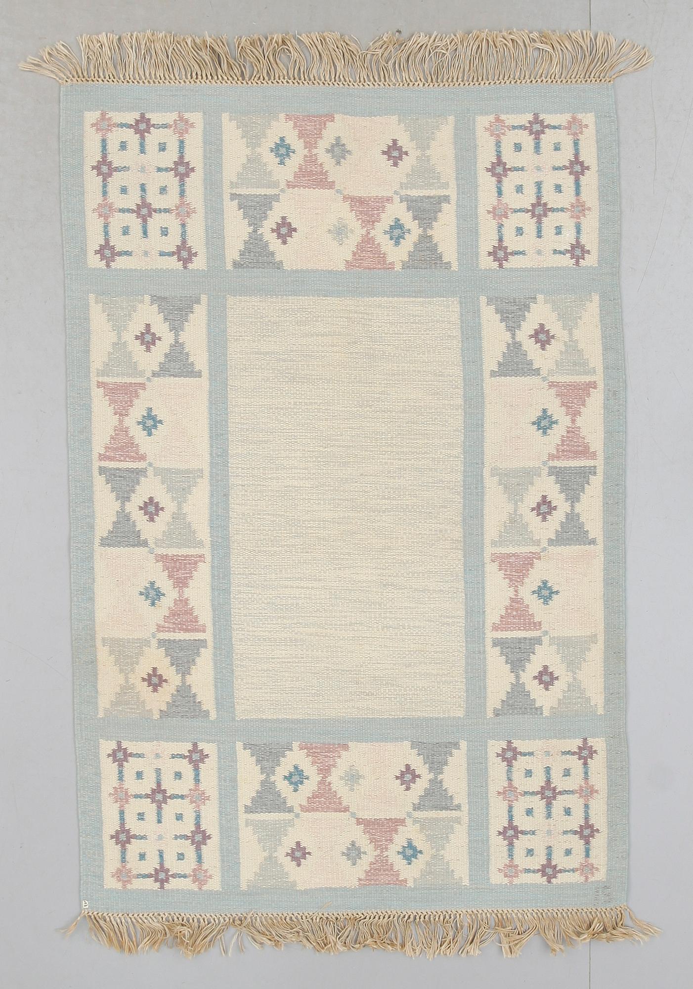 MATTA, rölakan, Ingegerd Silow, signerad IS. Ca 202 x 136 cm.