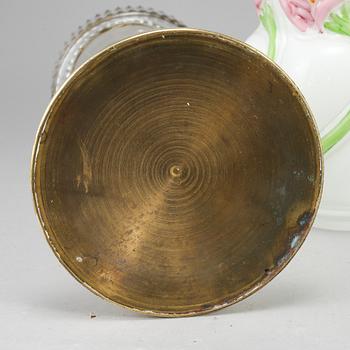 An early 20th Century table light.