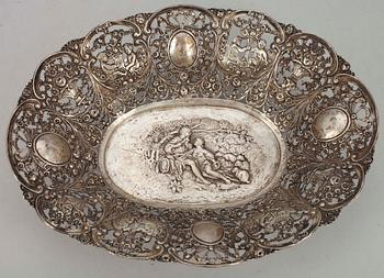 SKÅL, silver, Tyskland, finska importstämplar Helsingfors 1943. Vikt 469g.