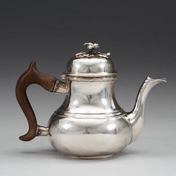 A Swedish 18th century parcel-gilt tea pot, makers mark of Jonas Thomasson Ronander, Stockholm 1769.