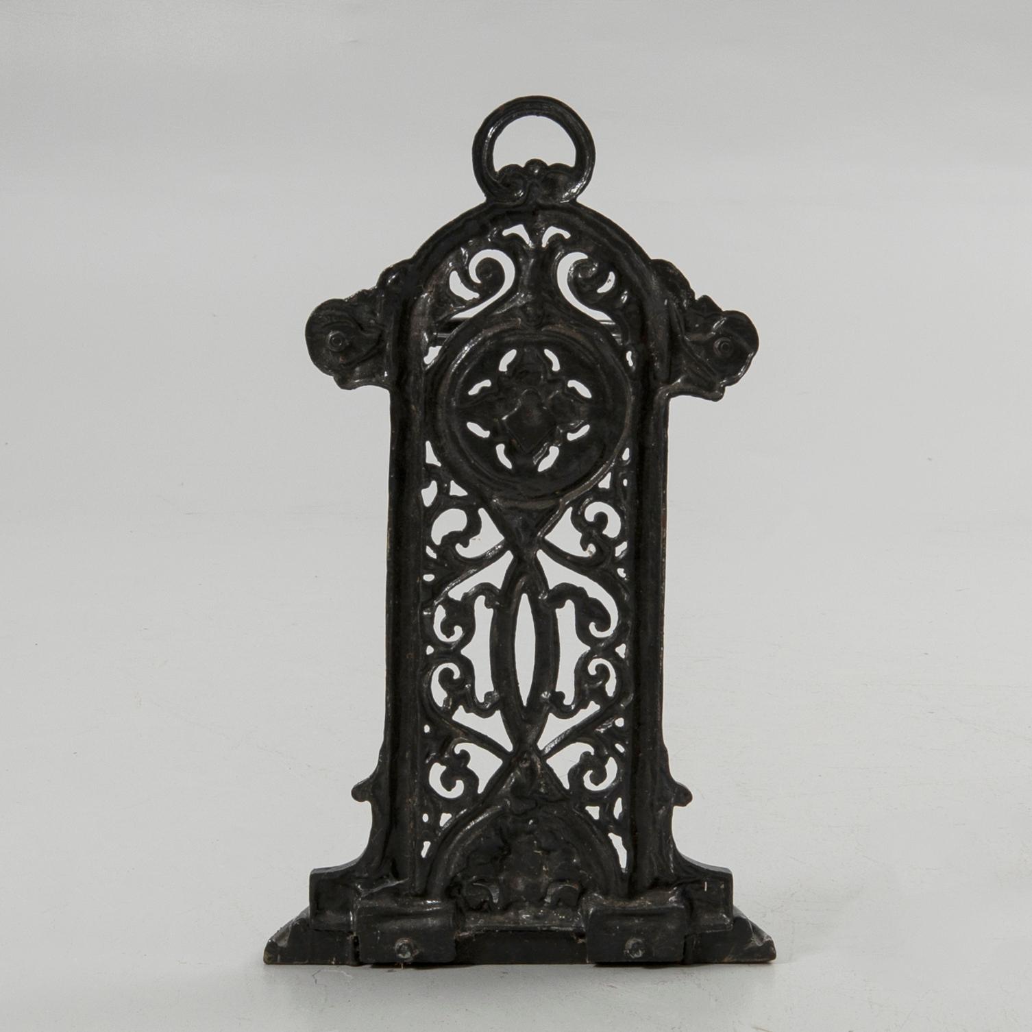 Umbrella/cane stand, cast iron, 20th century.