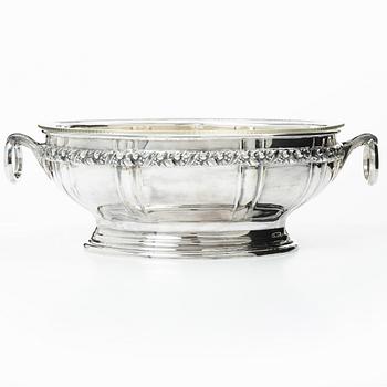 Silver jardinière with glass liner, Swedish import mark from Gothenburg 1924.