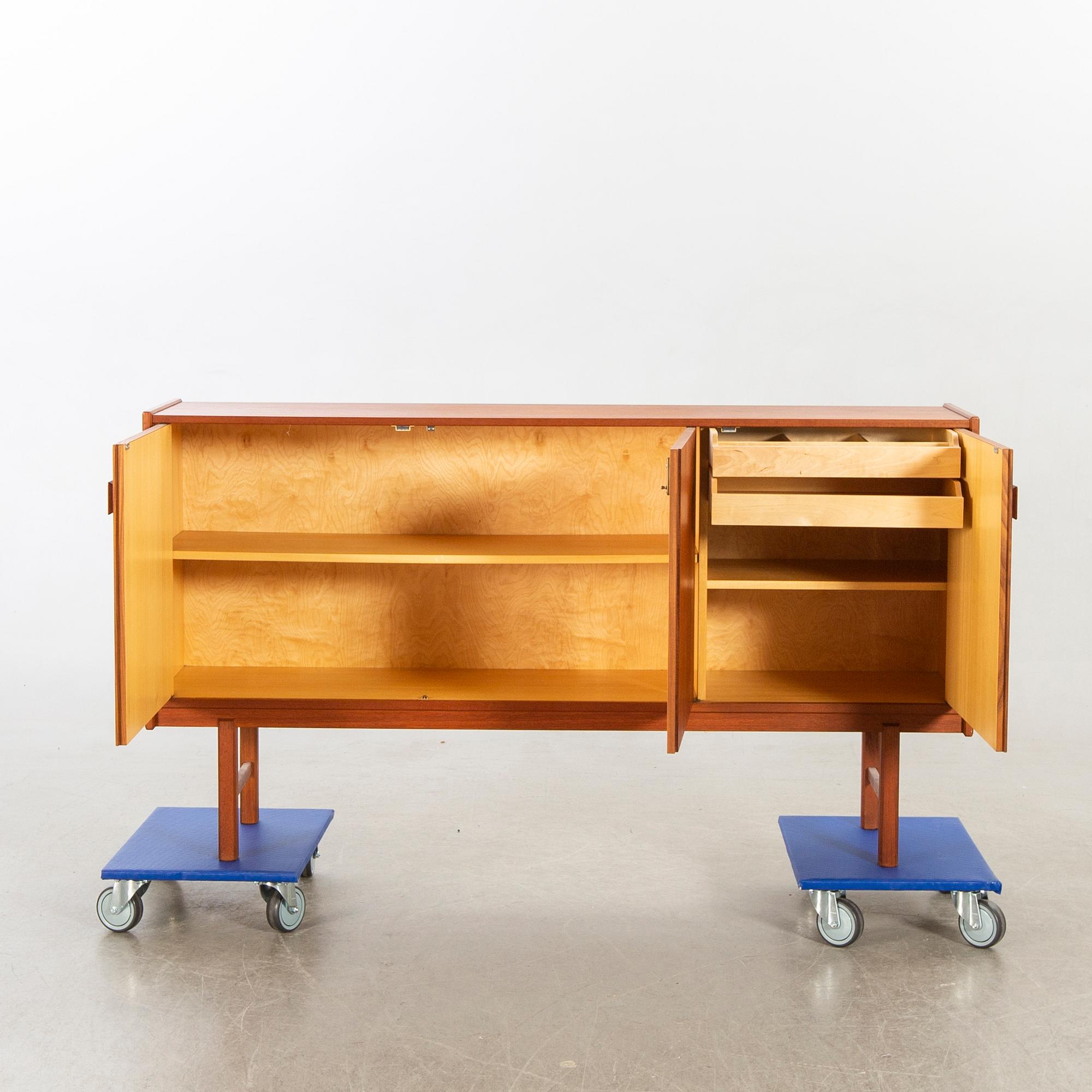 Sideboard 1900-talets mitt.60-tal.