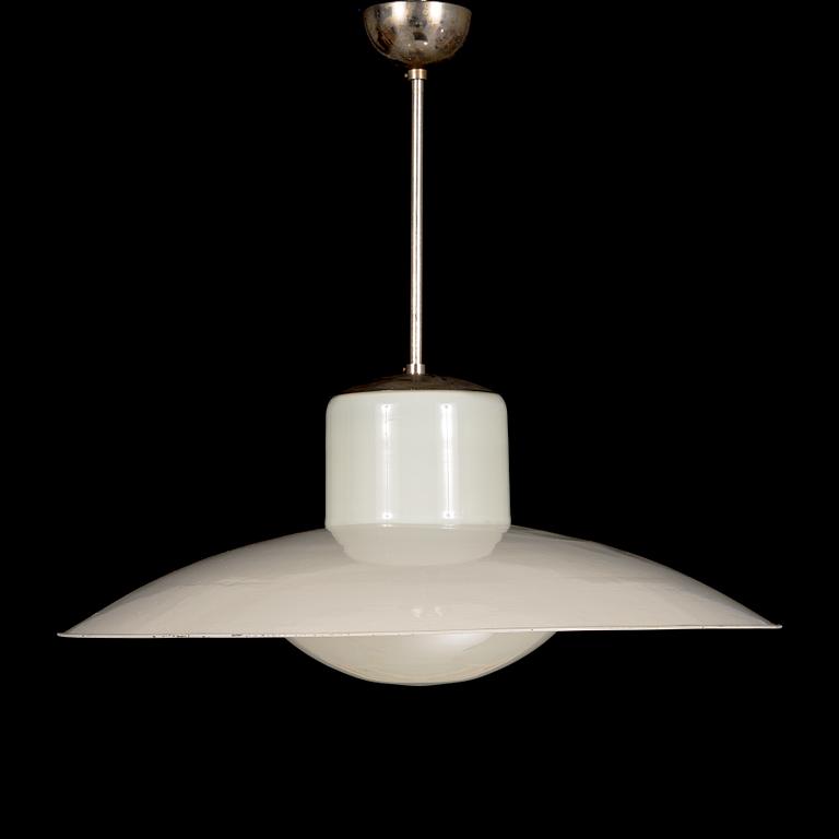 Paavo Tynell, A '1673' pendant lamp for Taito 1940.