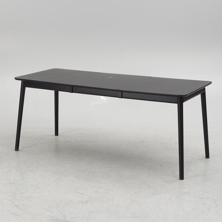 Hans K. dining table and two chairs "Zig-zag, contemporary.