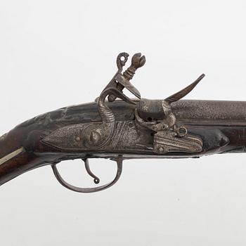 Flintlåspistol, 1700-tal.