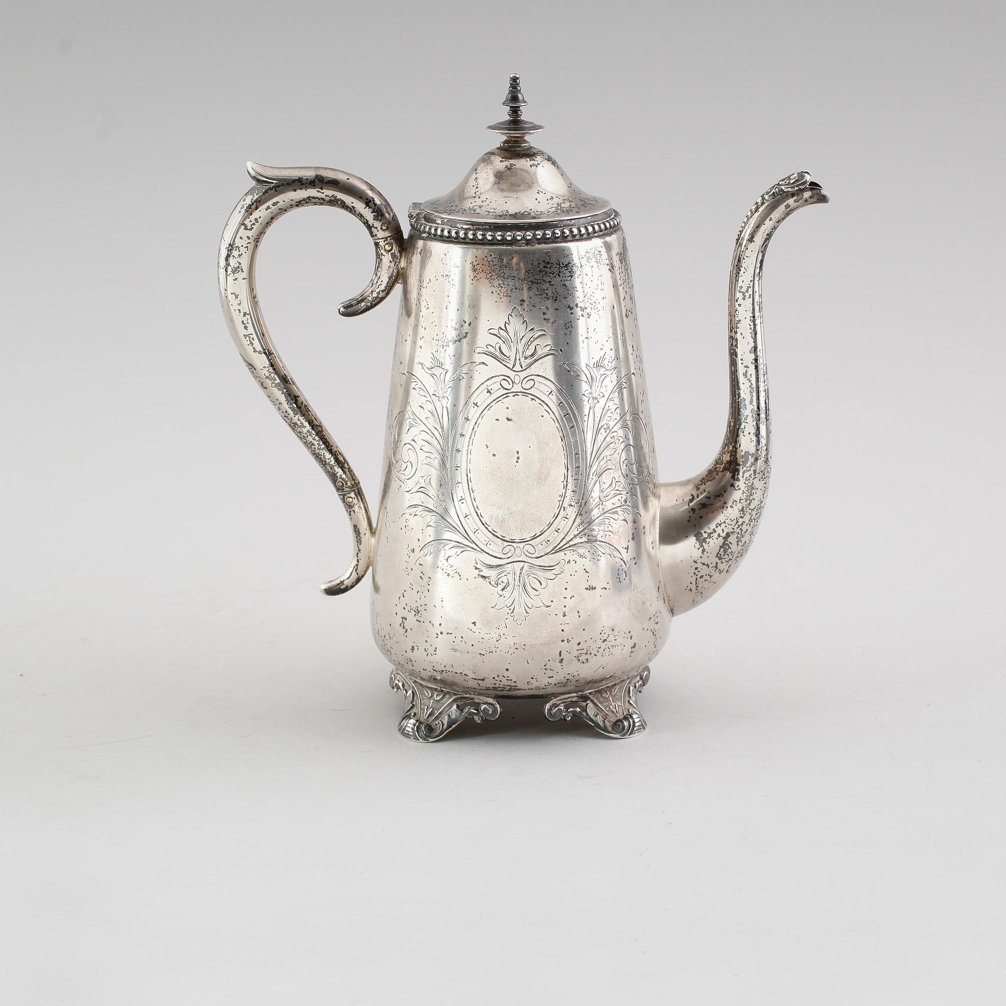 KAFFEKANNA, silver, svenska stämplar 1910. Vikt ca 677 gram.