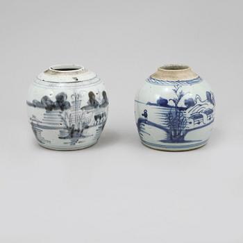BOJANER, 2 st, porslin, Kina, 1800-tal.