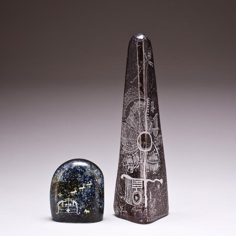 GLASSKULPTURER, glas, 2 st. Bland annat  Göran Wärff, Kosta Boda, signerad.