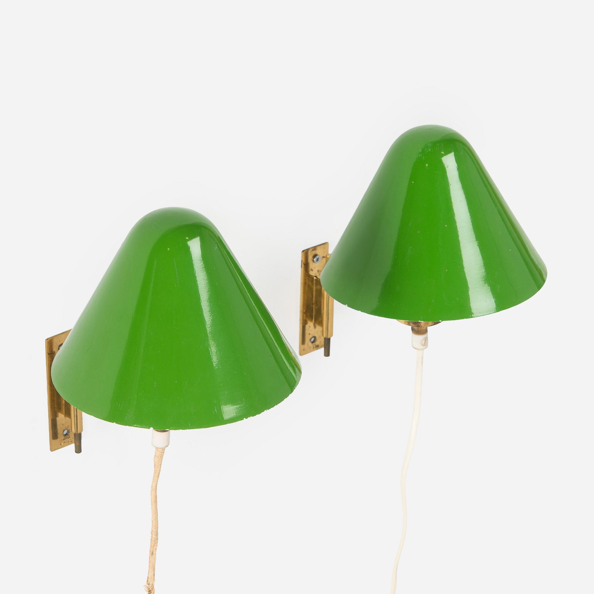 Paavo Tynell, a pair of '7284' wall lights for Taito, 1930s/1940s.