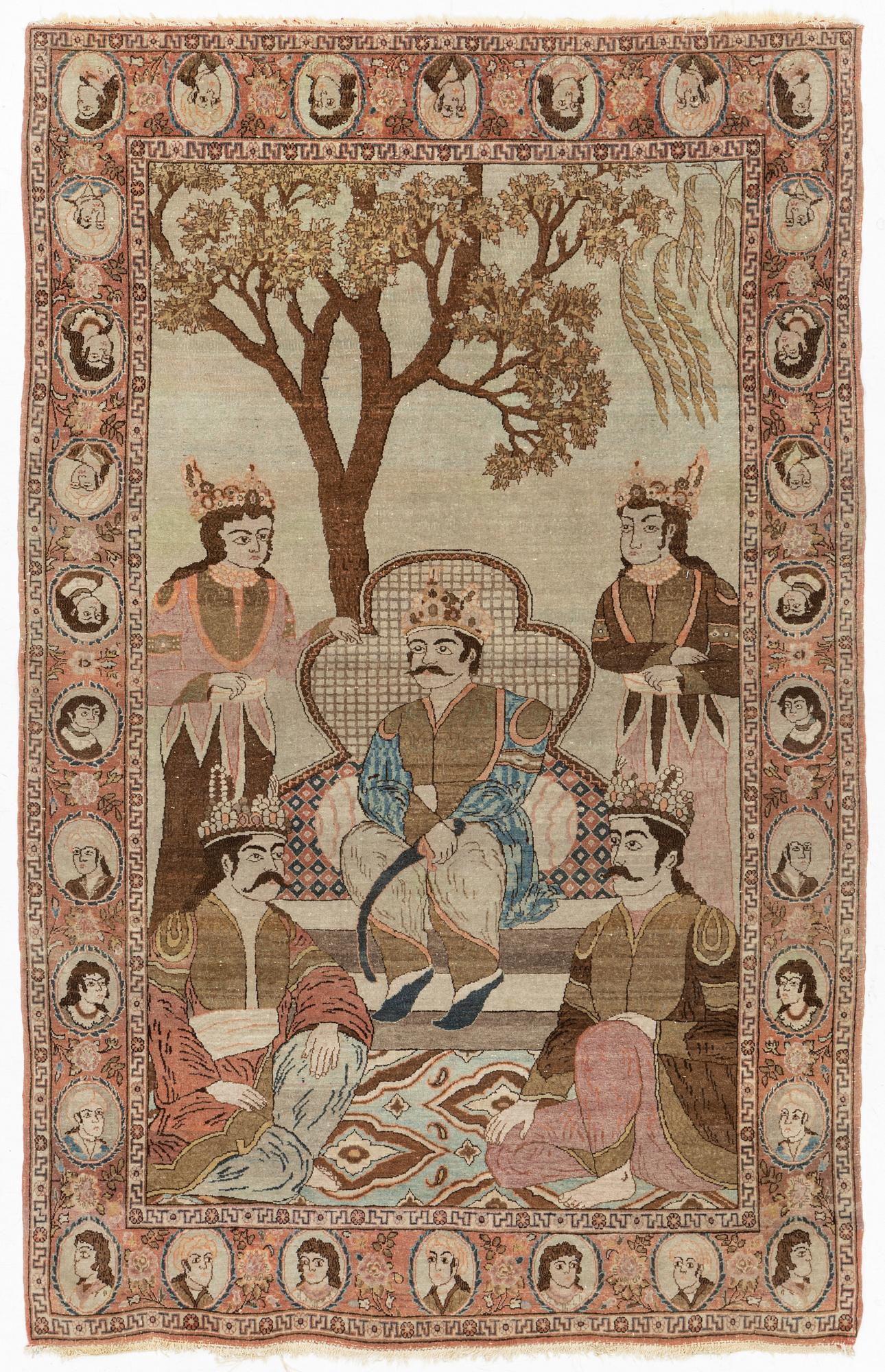 Matta, semiantik Keshan figural, ca 214,5 x 135 cm.