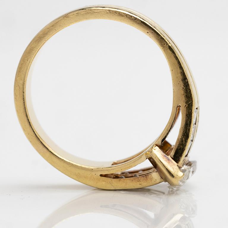 Willy Wiemann, Ring in 18K gold and diamonds, Merano, Italy.