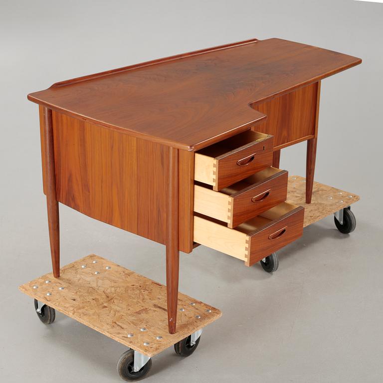 An "A10" writing desk, designed by Göran Strand for Lelngs Möbelfabrik, 1950/60s.